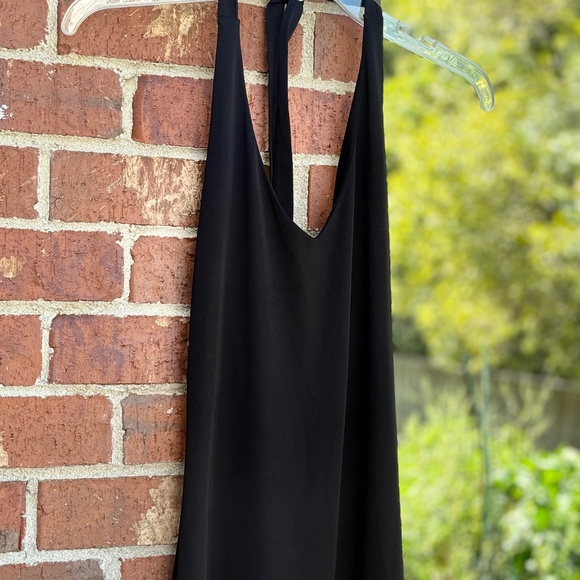 Black Halter Backless Drape Maxi Dress – Size: L - Picture 4 of 4